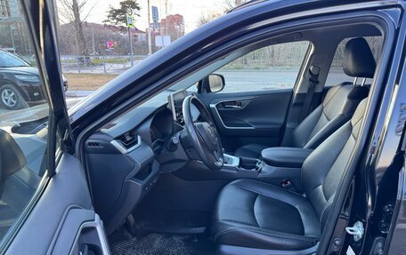 Toyota RAV4, 2020 год, 3 550 000 рублей, 6 фотография