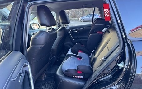 Toyota RAV4, 2020 год, 3 550 000 рублей, 9 фотография