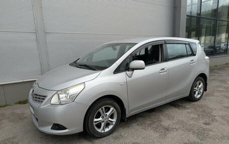 Toyota Verso I, 2012 год, 1 197 000 рублей, 5 фотография