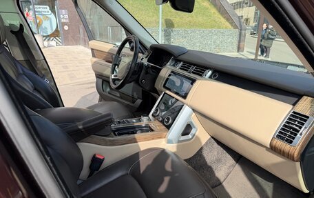 Land Rover Range Rover IV рестайлинг, 2019 год, 6 390 000 рублей, 13 фотография