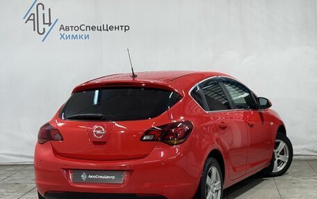 Opel Astra J, 2011 год, 599 800 рублей, 2 фотография