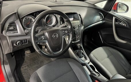 Opel Astra J, 2011 год, 599 800 рублей, 8 фотография