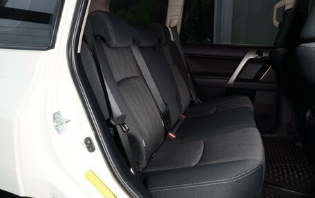 Toyota Land Cruiser Prado 150 рестайлинг 2, 2014 год, 3 475 999 рублей, 11 фотография