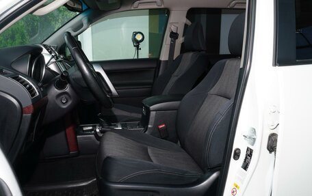 Toyota Land Cruiser Prado 150 рестайлинг 2, 2014 год, 3 475 999 рублей, 14 фотография