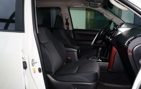 Toyota Land Cruiser Prado 150 рестайлинг 2, 2014 год, 3 475 999 рублей, 12 фотография