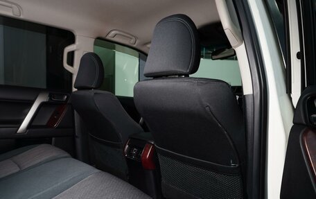 Toyota Land Cruiser Prado 150 рестайлинг 2, 2014 год, 3 475 999 рублей, 15 фотография