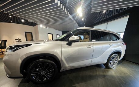 Toyota Highlander, 2026 год, 5 870 000 рублей, 5 фотография