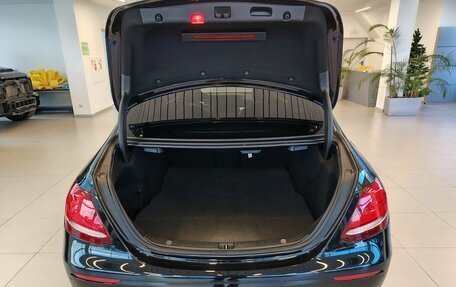 Mercedes-Benz E-Класс, 2019 год, 3 190 000 рублей, 5 фотография