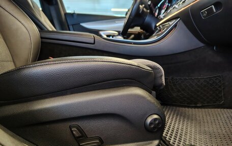 Mercedes-Benz E-Класс, 2019 год, 3 190 000 рублей, 9 фотография