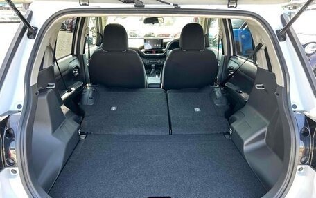 Toyota Raize I, 2023 год, 1 168 000 рублей, 26 фотография