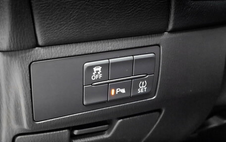 Mazda 6, 2017 год, 2 350 000 рублей, 25 фотография