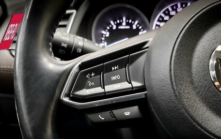 Mazda 6, 2017 год, 2 350 000 рублей, 26 фотография