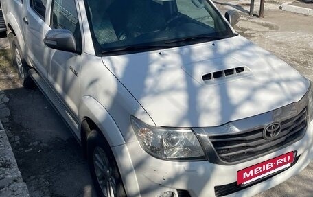 Toyota Hilux VII, 2013 год, 2 250 000 рублей, 2 фотография