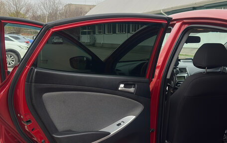 Hyundai Solaris II рестайлинг, 2013 год, 899 999 рублей, 11 фотография