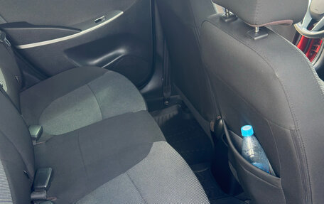 Hyundai Solaris II рестайлинг, 2013 год, 899 999 рублей, 15 фотография