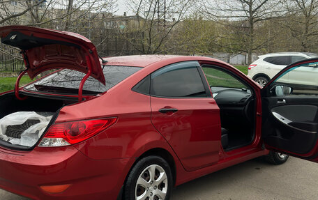 Hyundai Solaris II рестайлинг, 2013 год, 899 999 рублей, 12 фотография