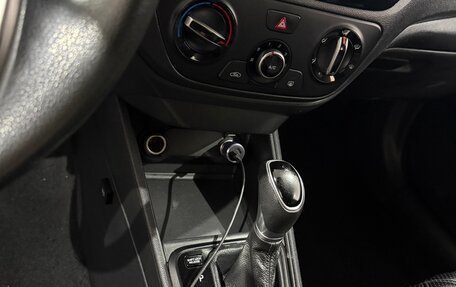 Hyundai Solaris II рестайлинг, 2018 год, 860 000 рублей, 4 фотография