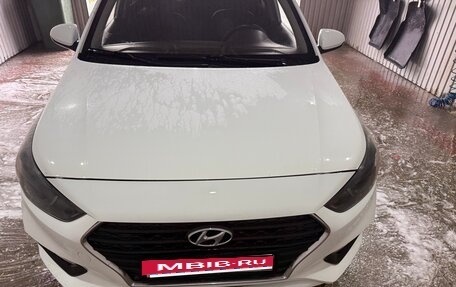 Hyundai Solaris II рестайлинг, 2018 год, 860 000 рублей, 10 фотография