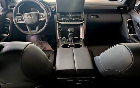 Toyota Land Cruiser, 2025 год, 14 550 000 рублей, 9 фотография