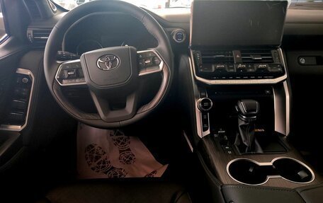 Toyota Land Cruiser, 2025 год, 14 550 000 рублей, 10 фотография