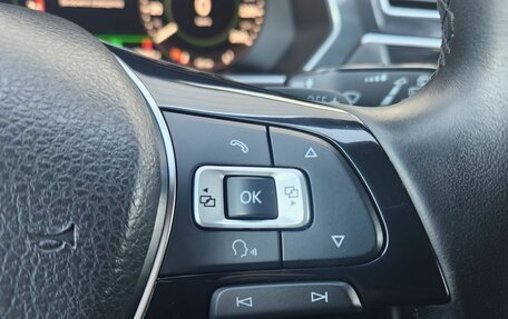 Volkswagen Tiguan II, 2018 год, 2 200 000 рублей, 11 фотография