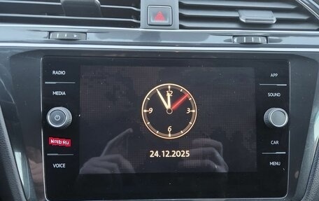 Volkswagen Tiguan II, 2018 год, 2 200 000 рублей, 12 фотография