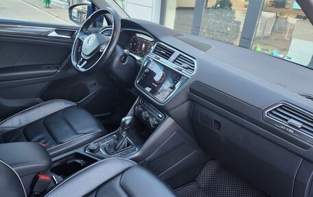 Volkswagen Tiguan II, 2018 год, 2 200 000 рублей, 25 фотография