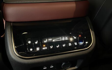 Infiniti QX80, 2025 год, 16 000 000 рублей, 24 фотография