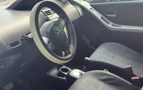 Toyota Yaris III рестайлинг, 2008 год, 450 000 рублей, 8 фотография