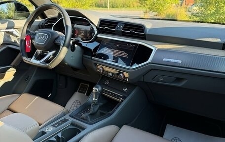 Audi Q3, 2022 год, 2 400 000 рублей, 6 фотография