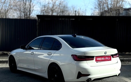 BMW 3 серия, 2019 год, 2 850 000 рублей, 3 фотография