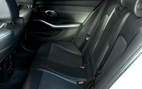 BMW 3 серия, 2019 год, 2 850 000 рублей, 17 фотография