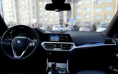 BMW 3 серия, 2019 год, 2 850 000 рублей, 28 фотография