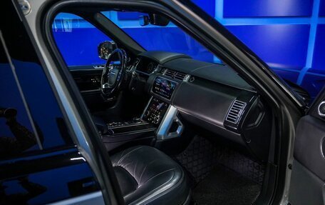 Land Rover Range Rover IV рестайлинг, 2019 год, 6 321 000 рублей, 13 фотография