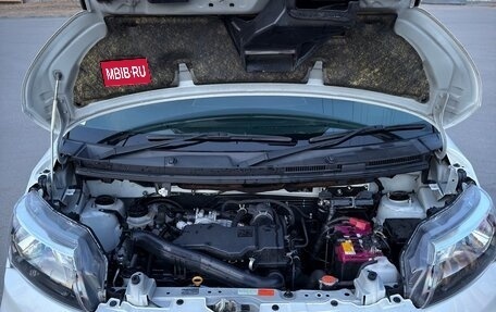 Toyota Roomy I, 2020 год, 1 100 000 рублей, 13 фотография