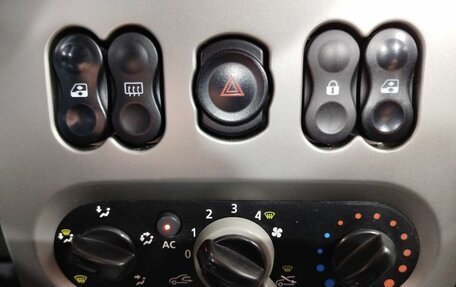 Renault Logan I, 2011 год, 595 000 рублей, 17 фотография