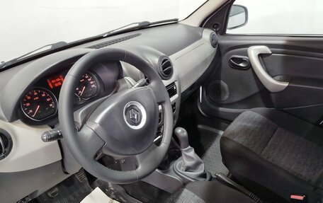 Renault Logan I, 2011 год, 595 000 рублей, 18 фотография