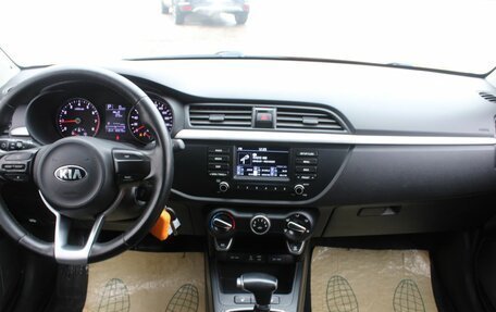 KIA Rio III рестайлинг, 2017 год, 1 380 000 рублей, 18 фотография