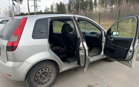 Ford Fiesta, 2005 год, 210 000 рублей, 10 фотография