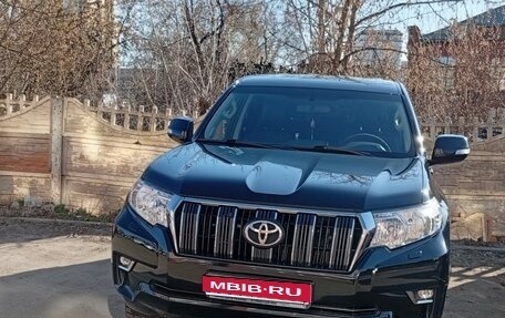 Toyota Land Cruiser Prado 150 рестайлинг 2, 2019 год, 6 300 000 рублей, 1 фотография