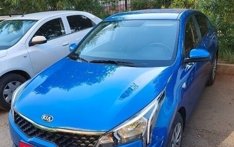 KIA Rio IV, 2020 год, 1 600 000 рублей, 1 фотография