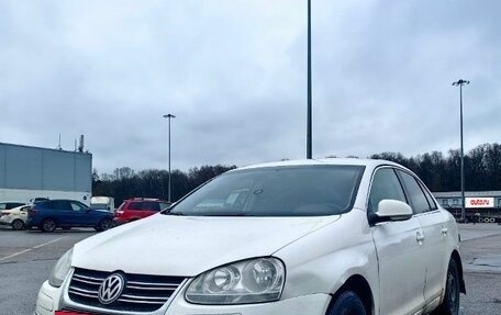 Volkswagen Jetta VI, 2010 год, 400 000 рублей, 2 фотография