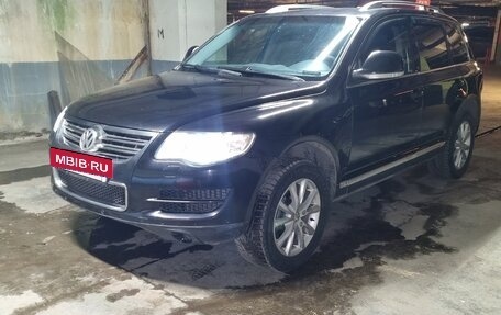 Volkswagen Touareg III, 2008 год, 900 000 рублей, 2 фотография