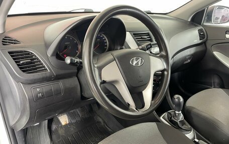 Hyundai Solaris II рестайлинг, 2013 год, 710 000 рублей, 8 фотография