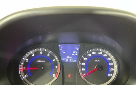 Hyundai Solaris II рестайлинг, 2013 год, 710 000 рублей, 15 фотография