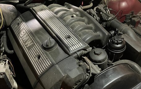 BMW 5 серия, 1996 год, 480 000 рублей, 11 фотография