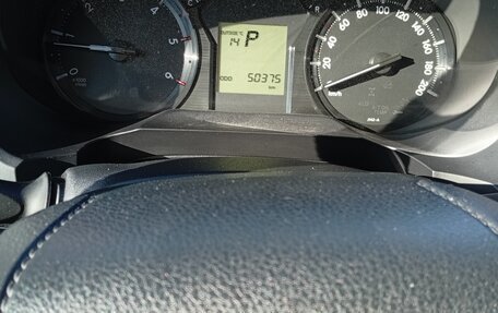 Toyota Land Cruiser Prado 150 рестайлинг 2, 2019 год, 6 300 000 рублей, 2 фотография