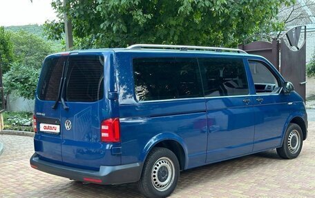 Volkswagen Caravelle T6 рестайлинг, 2018 год, 2 680 000 рублей, 21 фотография