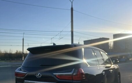 Lexus LX III, 2017 год, 7 550 000 рублей, 1 фотография