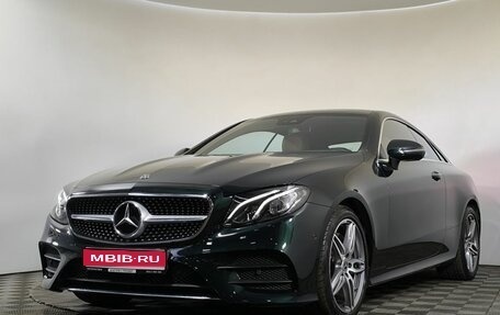 Mercedes-Benz E-Класс, 2019 год, 4 850 000 рублей, 1 фотография